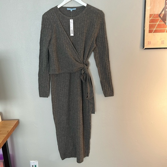 NEW Antonio Melani Cashmere Wrap Dress Size Medium - Picture 1 of 6